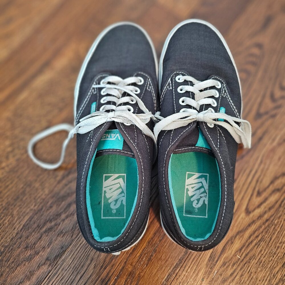 VANS Classic Authentic gray lace-up sneakers